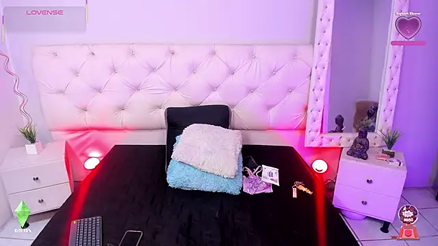 ximena slut 21 online show from October 2025 03:34:02 AM