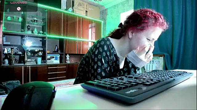 Snapshot of pa1e_pr1ncess chatting on February 2025 06:11:02 AM pa1e pr1ncess online show from February 2025 06:11:02 AM