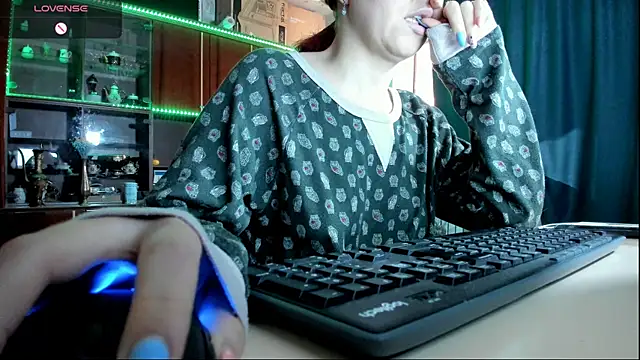 Snapshot of pa1e_pr1ncess chatting on February 2025 11:50:02 AM pa1e pr1ncess online show from February 2025 11:50:02 AM