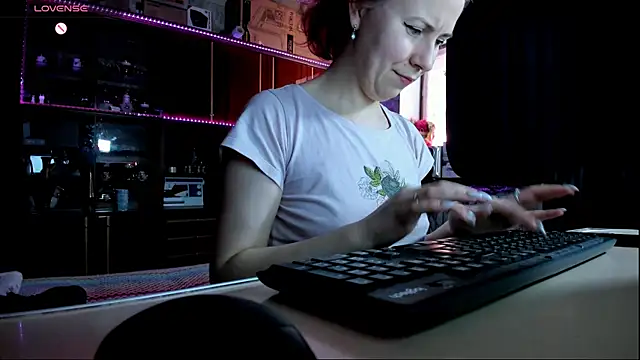 Snapshot of pa1e_pr1ncess chatting on March 2025 11:53:02 AM pa1e pr1ncess online show from March 2025 11:53:02 AM