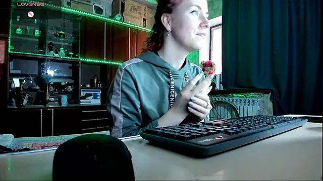 Snapshot of pa1e_pr1ncess chatting on March 2025 06:47:01 AM pa1e pr1ncess online show from March 2025 06:47:01 AM