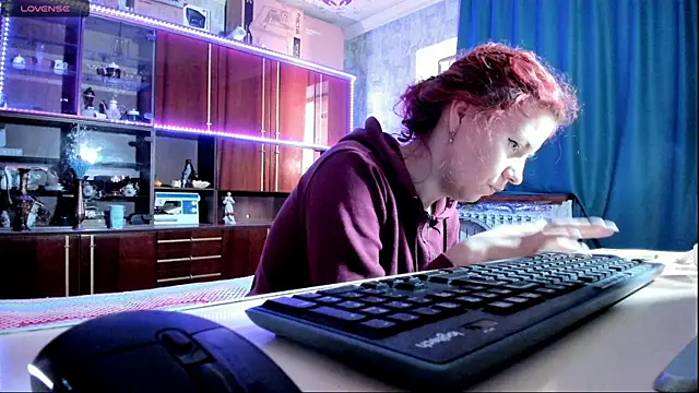 Snapshot of pa1e_pr1ncess chatting on March 2025 08:50:02 AM pa1e pr1ncess online show from March 2025 08:50:02 AM
