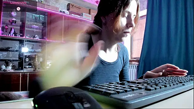 Snapshot of pa1e_pr1ncess chatting on September 2025 06:57:02 AM pa1e pr1ncess online show from September 2025 06:57:02 AM