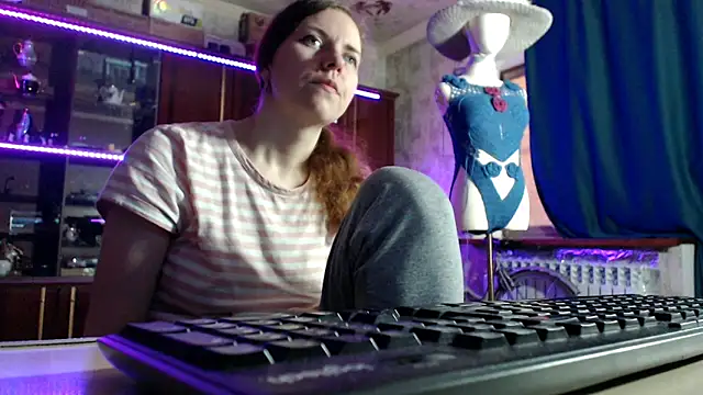 Snapshot of pa1e_pr1ncess chatting on May 2026 07:04:02 AM pa1e pr1ncess online show from May 2026 07:04:02 AM