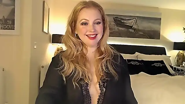 AlbanyWhite online show from February 2025 05:07:02 PM