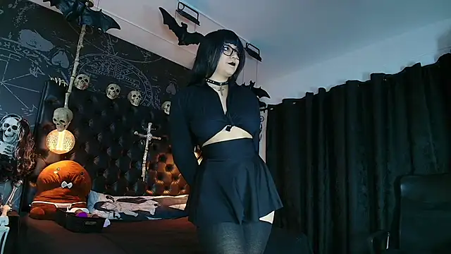 AlexHoe  online show from April 2026 06:16:02 PM