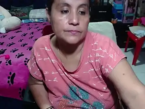Snapshot of pervert_mommy_ chatting on February 2025 01:08:01 PM pervert mommy online show from February 2025 01:08:01 PM