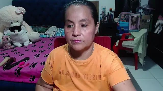 Snapshot of pervert_mommy_ chatting on February 2025 09:20:02 AM pervert mommy online show from February 2025 09:20:02 AM