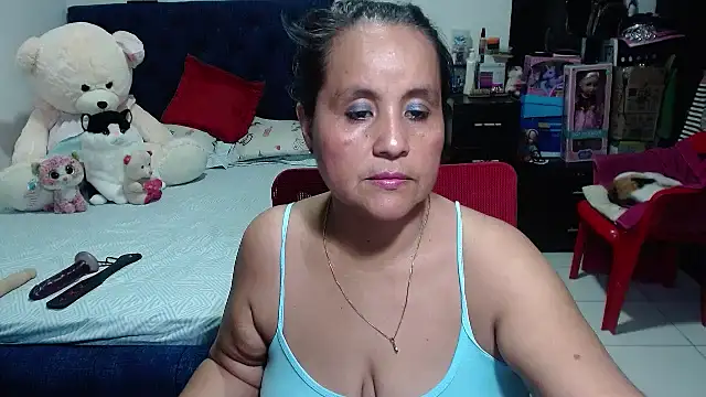 Snapshot of pervert_mommy_ chatting on March 2025 02:12:01 PM pervert mommy online show from March 2025 02:12:01 PM