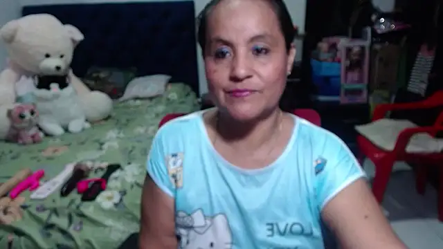 Snapshot of pervert_mommy_ chatting on March 2025 01:37:01 PM pervert mommy online show from March 2025 01:37:01 PM