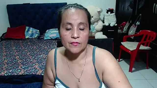 Snapshot of pervert_mommy_ chatting on March 2025 01:42:02 AM pervert mommy online show from March 2025 01:42:02 AM