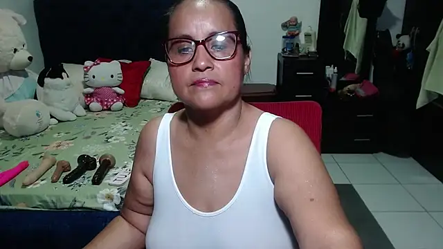 Snapshot of pervert_mommy_ chatting on September 2025 11:32:02 AM pervert mommy online show from September 2025 11:32:02 AM
