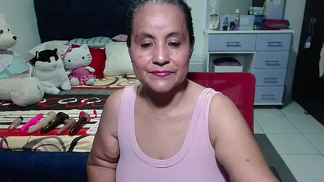 Snapshot of pervert_mommy_ chatting on September 2025 10:38:02 AM pervert mommy online show from September 2025 10:38:02 AM