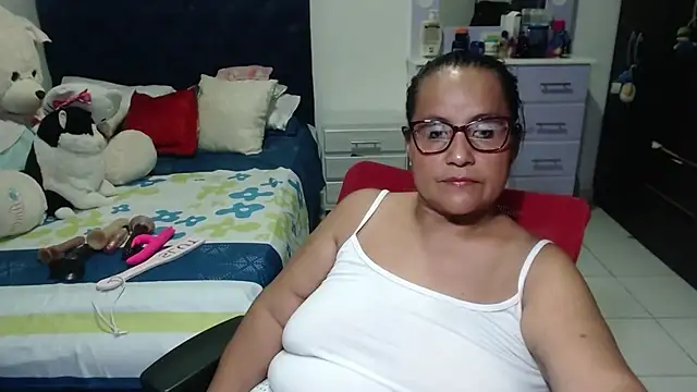 pervert mommy  online show from November 2025 10:50:02 AM