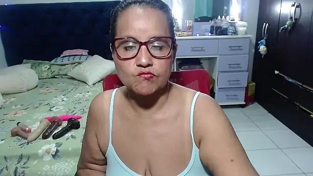 pervert mommy  online show from February 2026 11:53:01 AM