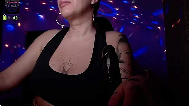 SonyaDevon online show from April 2026 05:05:01 AM