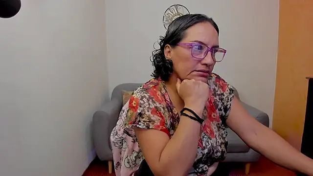 Snapshot of scarlet_wet chatting on June 2026 11:36:01 PM scarlet wet online show from June 2026 11:36:01 PM