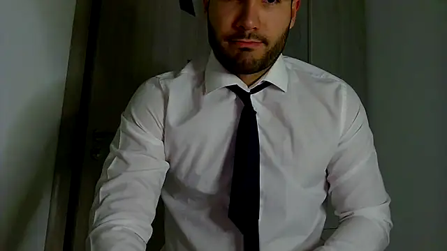 Snapshot of Justynn1 chatting on October 2025 08:53:02 PM Justynn1 online show from October 2025 08:53:02 PM