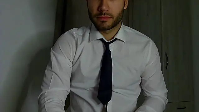 Snapshot of Justynn1 chatting on October 2025 08:53:02 PM Justynn1 online show from October 2025 08:53:02 PM