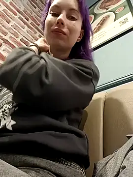 Frost foxy online show from January 2025 05:37:02 AM