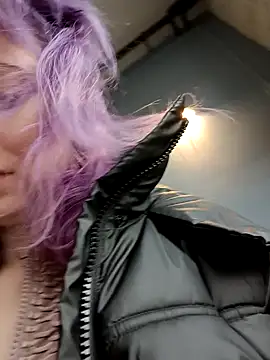 Frost foxy online show from February 2025 07:22:02 AM