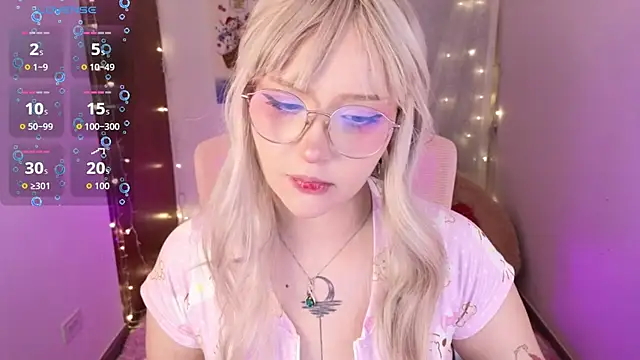 KuroChan420 online show from January 2026 12:38:01 AM