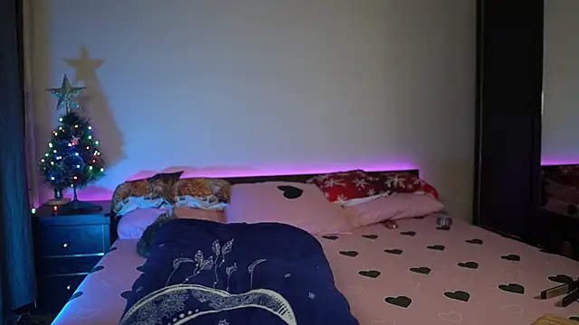 TiffanyPierce online show from December 2025 09:11:02 PM