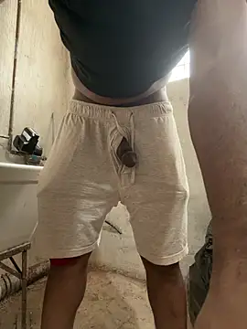 catchit231 online show from April 2026 06:38:01 PM