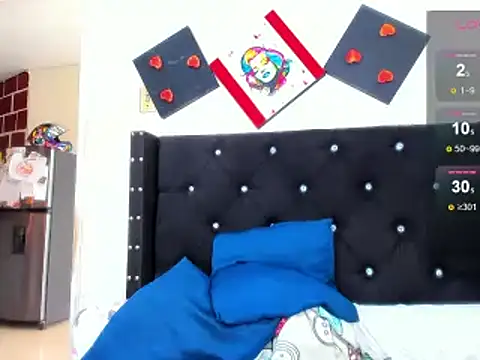 ebonnylatinx online show from December 2024 04:20:01 PM