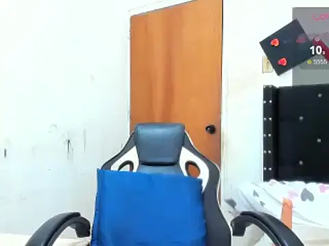 ebonnylatinx online show from February 2025 07:59:02 PM