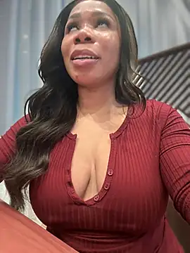 Snapshot of Belle___ chatting on February 2025 05:01:01 PM Belle online show from February 2025 05:01:01 PM
