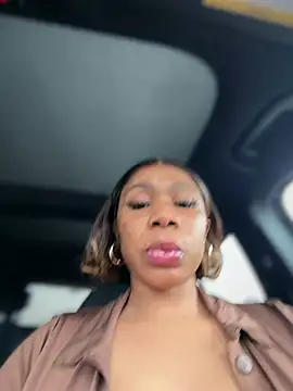 Belle    online show from February 2026 07:30:02 PM