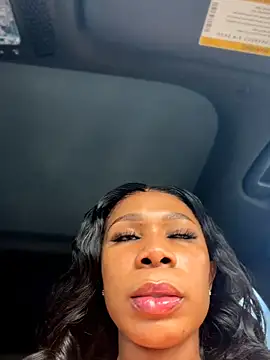 Snapshot of Belle___ chatting on May 2026 02:25:01 PM Belle online show from May 2026 02:25:01 PM
