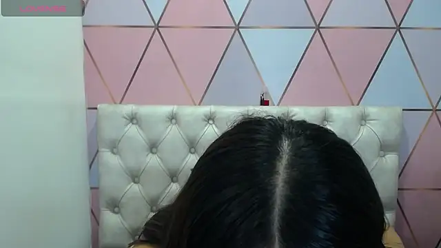 Snapshot of juliana_diaz chatting on January 2025 05:23:01 PM juliana diaz online show from January 2025 05:23:01 PM