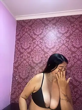 juliana diaz online show from November 2025 11:29:01 AM