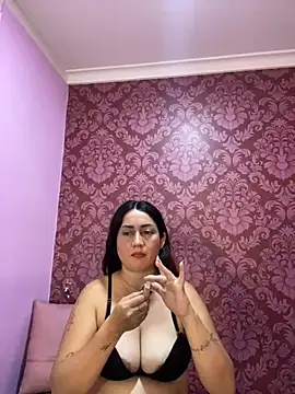 juliana diaz online show from November 2025 11:32:02 AM