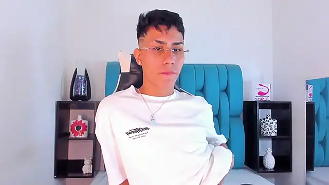 AlanNaughty online show from January 2025 10:18:01 PM