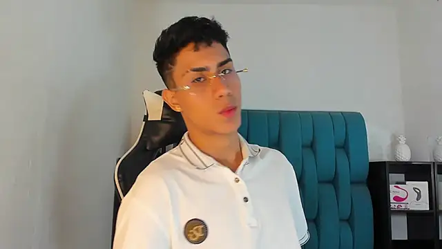 AlanNaughty online show from March 2025 03:02:01 AM