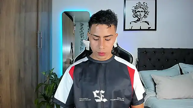 AlanNaughty online show from April 2026 11:32:02 PM