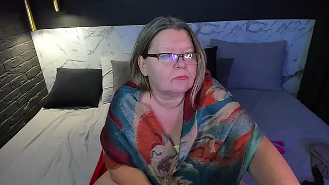 Snapshot of Shannonshine chatting on December 2024 12:17:02 PM Shannonshine online show from December 2024 12:17:02 PM