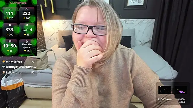 Snapshot of Shannonshine chatting on February 2025 01:21:02 PM Shannonshine online show from February 2025 01:21:02 PM