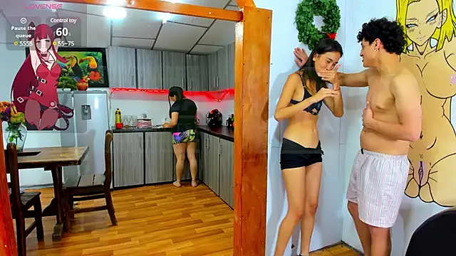 Snapshot of xsexysgirlsx chatting on January 2025 04:58:01 AM xsexysgirlsx online show from January 2025 04:58:01 AM