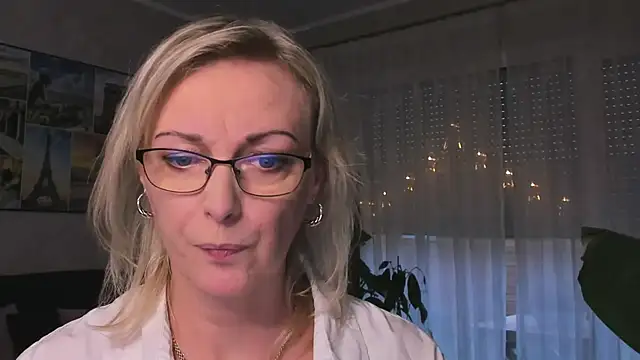 vanessa chat online show from December 2024 02:22:01 PM