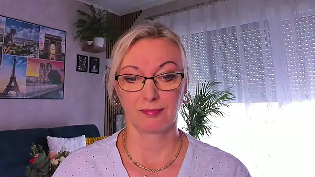 Snapshot of vanessa_chat chatting on May 2026 02:56:01 PM vanessa chat online show from May 2026 02:56:01 PM
