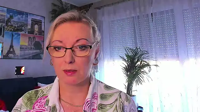 Snapshot of vanessa_chat chatting on May 2026 01:17:01 PM vanessa chat online show from May 2026 01:17:01 PM