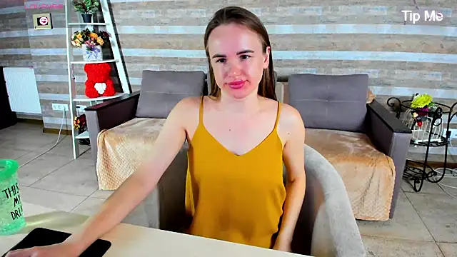 SusanSmit online show from October 2025 07:00:01 PM