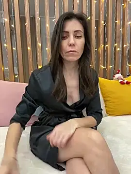 HotyWinter online show from January 2025 03:57:01 PM