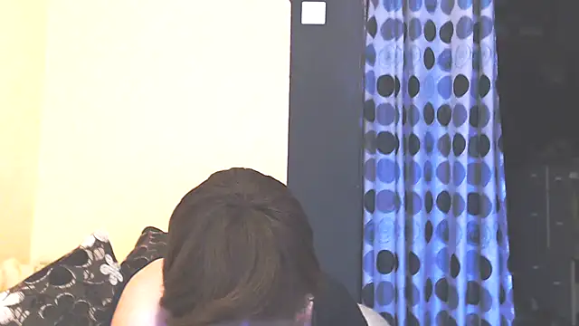 MioritaHard online show from November 2025 01:21:02 PM