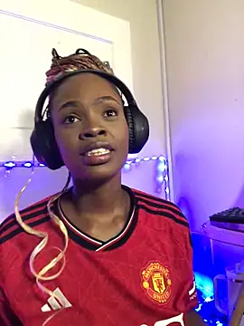 LuciousLips96 online show from October 2025 06:08:01 PM