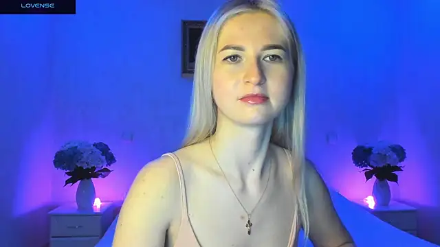 AnnaCarrera online show from December 2024 11:22:01 PM